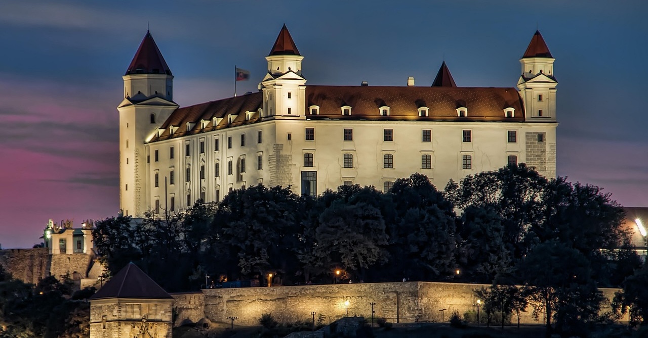 מוינה לברטיסלבה